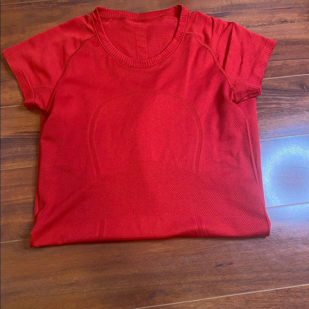 lululemon shirt